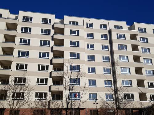 Gut geschnittene Wohnung mit Balkon