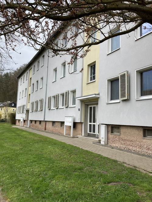 Wohnung mit Balkon in ruhigem Mehrfamilienhaus