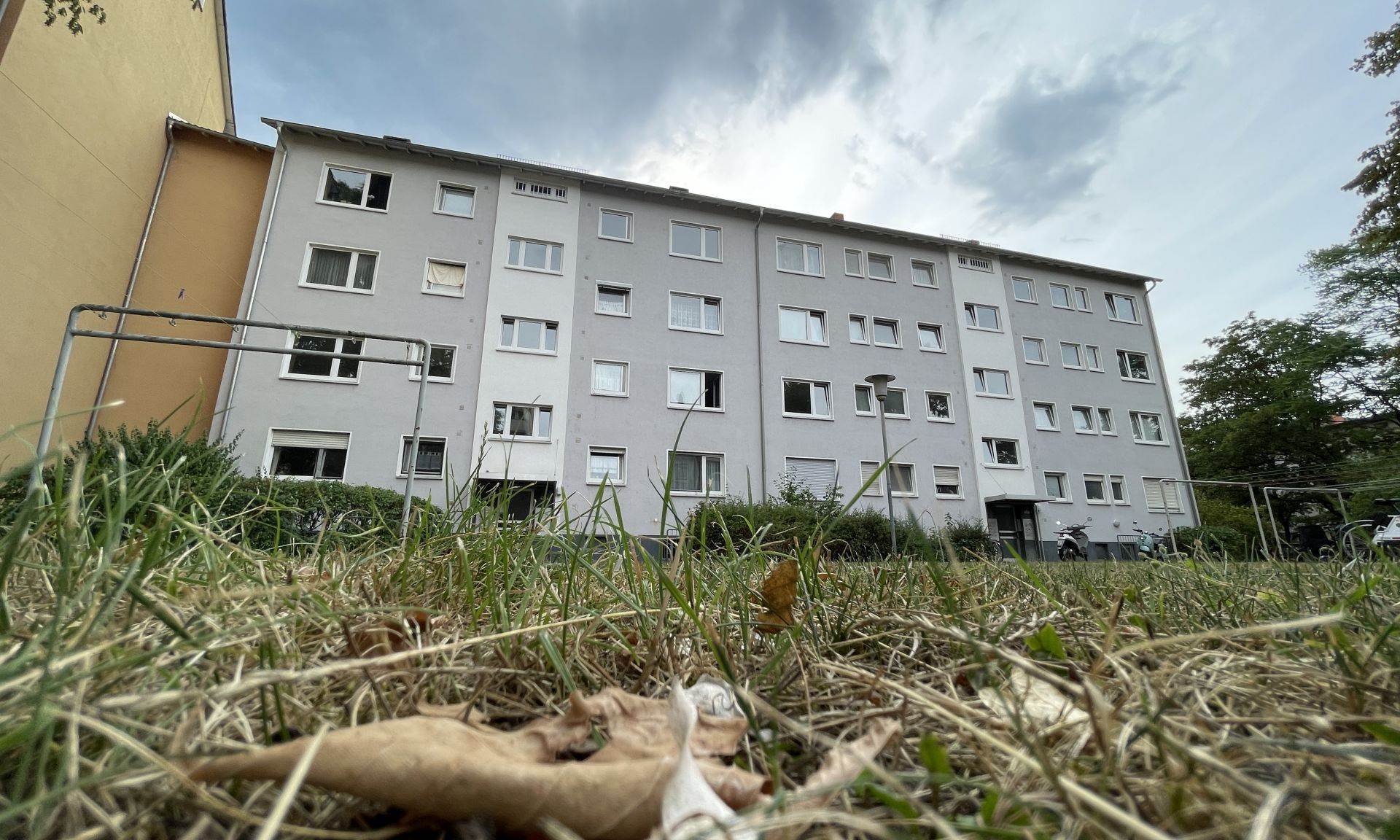 Blick auf die Adolf-Miersch-Straße 40a und 40b