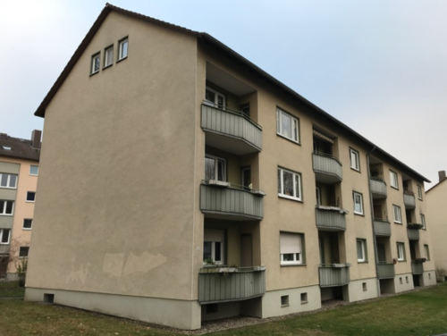 Erdgeschosswohnung mit Balkon ab sofort frei!