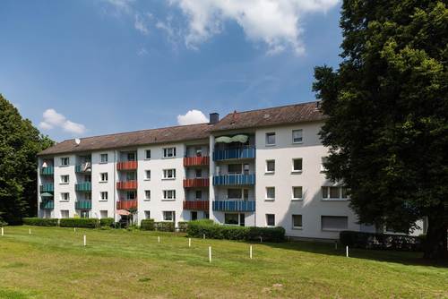 Geräumige Wohnung mit Balkon im Grünen